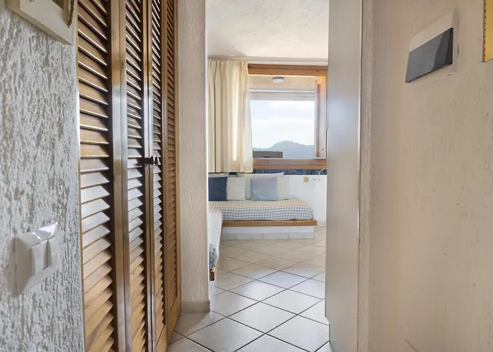 Apartman Orizzonti 21 *